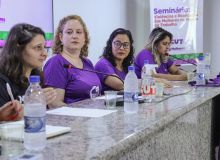 CUT-DF debate perspectivas da violência de gênero durante seminário