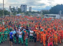 Trabalhadores da Limpeza Urbana conquistam aumento real e benefícios em novo acordo