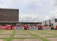 Ato no Buriti reúne servidores contra escândalos financeiros e corrupção no GDF