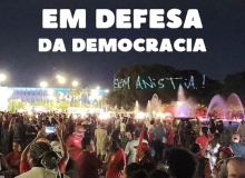 Ato em defesa da democracia e contra o terrorismo, neste domingo (15)