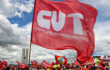 Pressão dos trabalhadores faz Alcolumbre encaminhar PEC do fim da 6x1 à CCJ