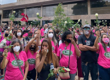 Professoras/es protestam contra retorno 100% presencial sem condições sanitárias