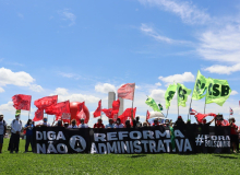 Luta contra a PEC 32 marca dia das/os servidoras/os públicas/os em Brasília