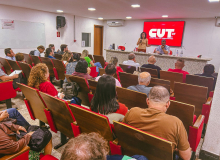 Estratégias de mobilização e disputa política marcam plenária ampliada da CUT-DF